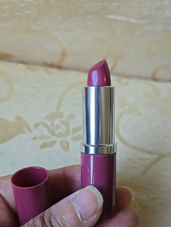 Clinique Other - Clinique Lipstick - Love Pop Color